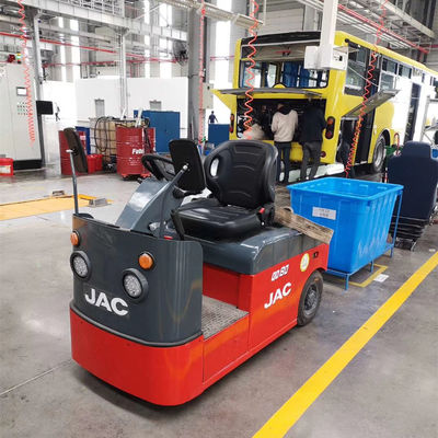 Pneumatic 8 Ton Industrial Tow Tractor For Warehouse